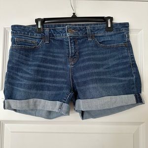 JCPenney Jean shorts
Size 30/10